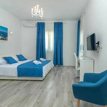 Lux Iii Pensión *