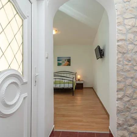 Lux Iii Pensión